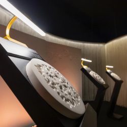 المركز التوعوي لفرع هيئة الأمر بالمعروف بمنطقة الحدود الشمالية في منفذ جديدة عرعر يشهد إقبالاً متزايداً من ضيوف الرحمن القادمين