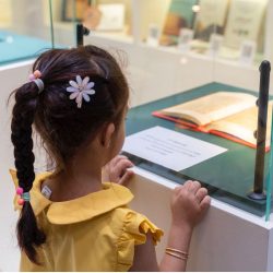 هيئة المسرح والفنون الأدائية تُطلِق مسابقةً لاختيار العروض المسرحية المشارِكة في “مهرجان الرياض للمسرح”