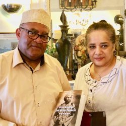 الأبناء يكبرون جسماً.. ويصغرون ديناً