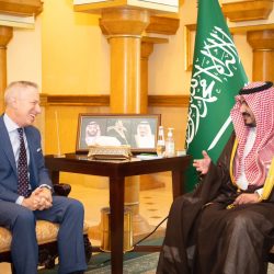 نائب أمير منطقة مكة المكرمة صاحب السمو الملكي الأمير بدر بن سلطان يرأس اجتماع لجنة الحج المركزية