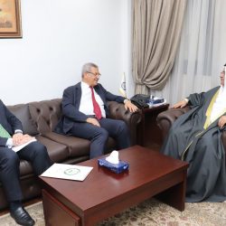 مستشار خادم الحرمين الشريفين يعزي اسرة نصيف في وفاة فقيدتهم 