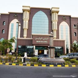 سمو أمير منطقة الباحة يطلع على أعمال فرع وزارة النقل والخدمات اللوجستية وسير عمل مشاريع صيانة الطرق وأعمال جمعية طرق بالمنطقة