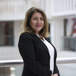 السفارة الإماراتية لدى السعودية تعقد جلسة حوارية افتراضية بمناسبة اليوم العالمي للعمل الانساني