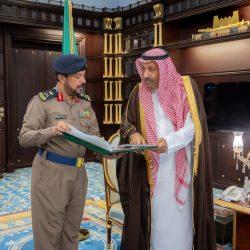 سمو أمير منطقة الباحة يقلّد العقيد “الخثعمي” رتبته الجديدة