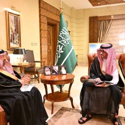 بحضور معالي وزير الداخلية الباكستاني (سابقا) وعدد من المسؤولين رئيس لجنة غرفة تجارة وصناعة الشرق الأوسط يحتفل بحفل زفاف نجله