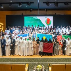 مقهى الفجيرة الثقافي يستعرض فلسفة الأدب الساخر