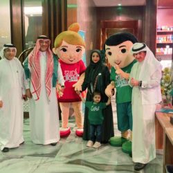 محافظ جدة يُكرّم الجهات المشاركة وعددًا من المتطوعين في ختام الحملة التطوعية لحماية البيئة البحرية بجدة