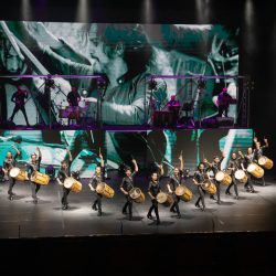 وزير الداخلية يعزي شيخ شمل قبائل محافظة فيفاء 