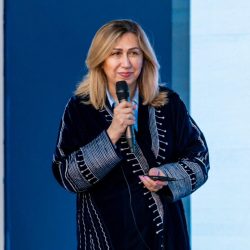 تجسير الفجوة بين الجيل العربي الجديد والذي سبقه، في كتاب “بين الوعي والأوهام”   