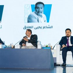 مقدما “بودكاست أريكة” يستعرضان تجربتهما في “كتاب جدة”
