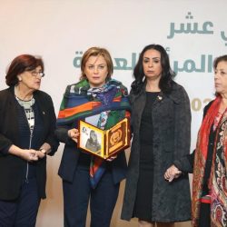 ** المنظمة العربية للسياحة تمنح الأمير عبدالله بن سعود وسام السياحة العربية من الدرجة الأولى