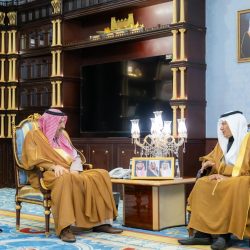 نائب أمير منطقة مكة المكرمة صاحب السمو الملكي الأمير سعود بن مشعل بن عبدالعزيز يسلم وحدات سكنية لعدد من سكان الأحياء العشوائية بجدة مساكنهم الجديدة