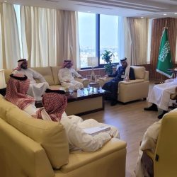 سعادة القنصل العام لدولة الكويت في جدة يتلقى التعازي في وفاة شقيقه رحمه الله