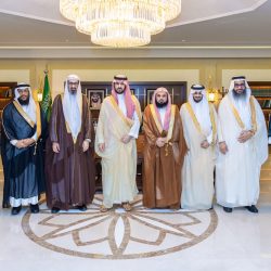 شيخ الأزهر: المجتمع الدولي أصابه”الانفصام العالمي” يمد يده بالمساعدات الإنسانية لغزة واليد الأخرى ممدودة بالسلاح للكيان الصهيوني* 