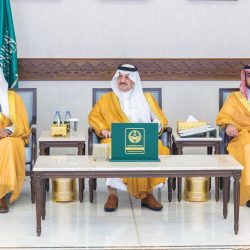 البيئة والتعليم تتباحثان تفعيل آلية الحملة الصيفية للتوعية ومحو الأمية بحفر الباطن