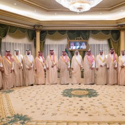 مدير فرع اعلام الشرقية يدشن معرض تشكيلي “ابيض وأسود” بالخبر
