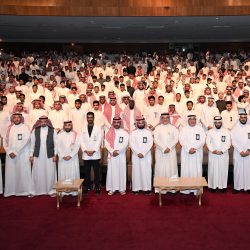 نائب أمير منطقة مكة المكرمة يترأس اجتماعاً لمناقشة سير المشاريع التطويرية في مطار الملك عبدالعزيز الدولي.