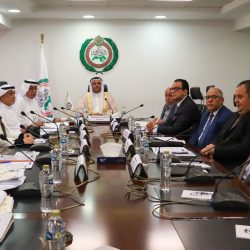 جامعة الإمام عبد الرحمن بن فيصل تستقبل مستجديها بالورود في أيام التهيئة