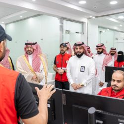 السديري يوقع على العقد الرسمي مع شركة أن بي نورث إينرجي لتنظيم بطولات العالم للملاكمة العربية 