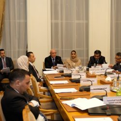أطفال الإمارات يقدمون جائزة البالون الذهبي لسمو الأمير عبد العزيز بن طلال تقديرا لدعم وإنجازات سموه المستمرة للأطفال