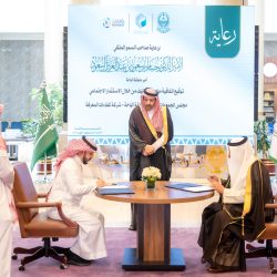 بالصور :- تكريم الفنان أحمد زاهر وبناته ليلى وملك ومنى في ملتقى نجم العرب لعام 2024م