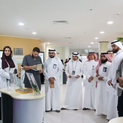 رئيس دار الوثائق بإمارة الشارقة يزور مكتبة الإسكندرية