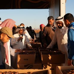 “بر الحكامية” تغرس 150 شتلة زراعية لتنمية الغطاء النباتي في مركز الحكامية