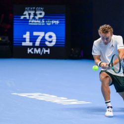 “مقامات النغم”.. لغة الأحاسيس وصوت التراث تصدح تحت قبة معرض جدة للكتاب