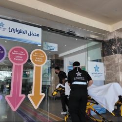نائب أمير المنطقة الشرقية يلتقي أهالي محافظة الجبيل