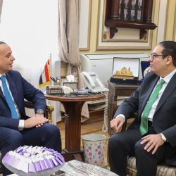 أمير الشرقية يستقبل ويكرّم لاعبي منتخب الاساتذة لألعاب القوى 