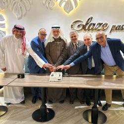 طبيب من “تخصصي تبوك” ينقذ حياة راكب توقف قلبه أثناء رحلة جوية بين باكستان وجدة