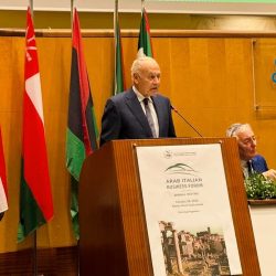 الدكتور أحمد زايد: الذكاء الاصطناعي ليس خيارًا بل ضرورة استراتيجية لتحقيق التنمية المستدامة، ويجب وضع إطار أخلاقي وقانوني للذكاء الاصطناعي لحماية حقوق الأفراد