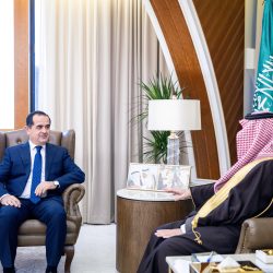 وفد البرلمان العربي يلتقي المدعي العام للمحكمة الجنائية الدولية ويسلمه خطاب من رئيس البرلمان العربي بشأن رفع دعوى ضد كيان الاحتلال