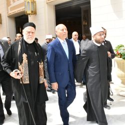 *الرئيس السيسي يجري اتصالًا هاتفيًّا بشيخ الأزهر للاطمئنان على صحته*