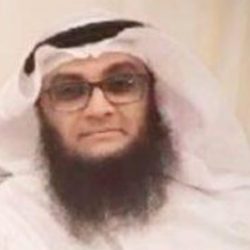 شعرة مابين العقال والشماغ