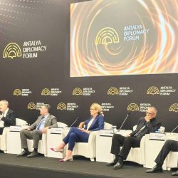 *البرلمان العربي يناقش مشروع قانون عربي استرشادي لمكافحة الهجرة غير المشروعة في الدول العربية*