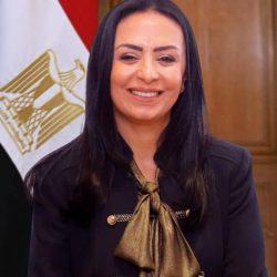 السفير الحصيني يستقبل الأمين العام لصندوق تطوير التعليم بمصر