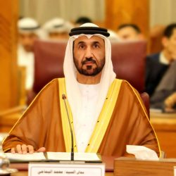 بحضور الشيخ سالم بن ركاض  تكريم فريق العباقرة التطوعي في كلية الأفق الجامعية الشارقة