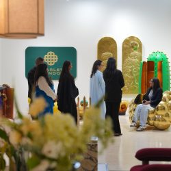 أمير الشرقية يستقبل مدير عام الجوازات