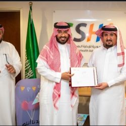 محافظ القطيف يستقبل مدير مكتب البيئة والمياه والزراعة