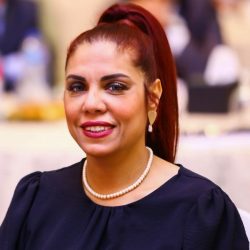 أمير الشرقية يكرم فريق كفاءة الطاقة بالإمارة