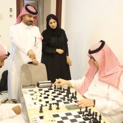 بلدية الظهران تطلق مشروع الرذاذ المائي في الحدائق والمماشي العامة