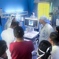 حاكم الشارقة لمن لا يستطيع دفع النفقة: «أنا المسؤول» (فيديو)