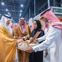 أمين الشرقية يفتتح ديوانية مشراق بساحة الحزم بالدمام