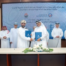 هيئة قناة السويس ومجموعة ميرسك توقعان اتفاقية للشراكة الاستراتيجية 