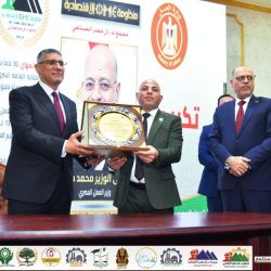 وزير العمل ومحافظ الجيزة يفتتحان مصنع «إي-تكس» و بروتوكول تعاون مع OMC وإشادات برؤية المنظومة ومشروعاتها 