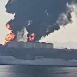 الجهات المختصة في أبوظبي تتعامل مع حريق ثالث في محيط “كيزاد” نتيجة سقوط شظايا وإصابة إضافية لشخص سادس