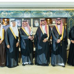 نائب أمير المنطقة الشرقية يستقبل منسوبي وزارة التجارة ويطّلع على جهودها في تطوير القطاع التجاري