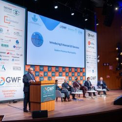 نائب أمير منطقة مكة يتفقد مجمع صالات الحج والعمرة بمطار الملك عبدالعزيز  
