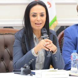 خادم الحرمين الشريفين يرأس جلسة مجلس الوزراء في جدة.